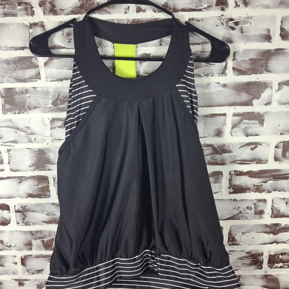Moxie Large Cycling Tank Top Racerback Black White Striped Back Pocket